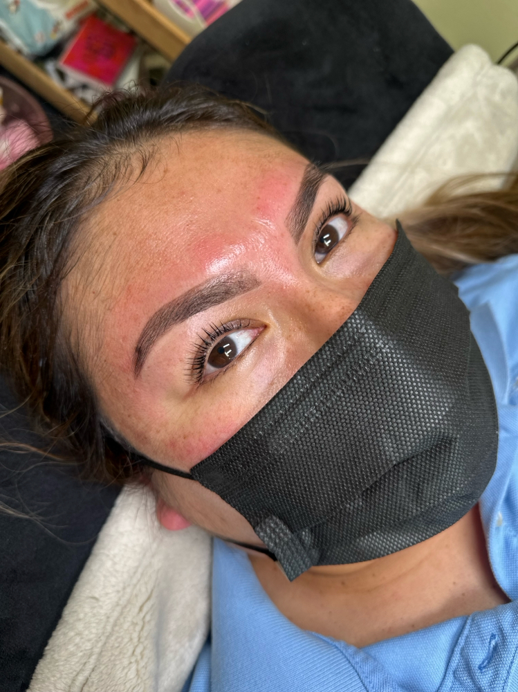 Brow Design + Wax+ Tint