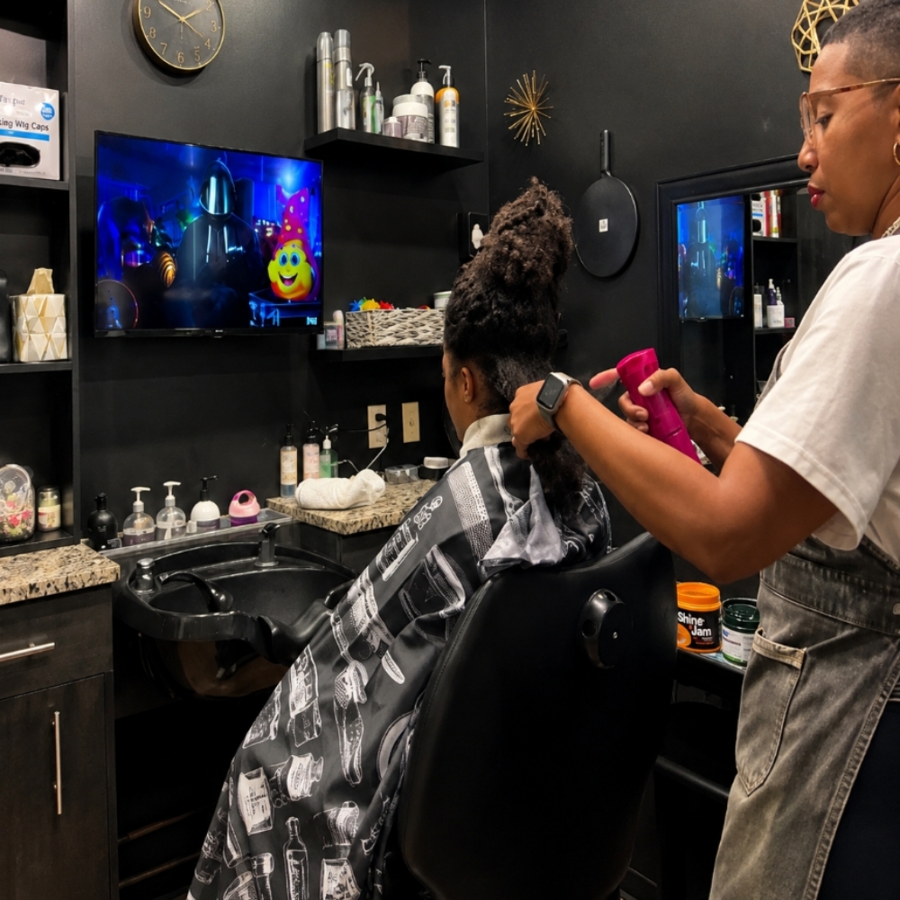 Detangling Service at Empire Beauty Bar in Cincinnati, OH