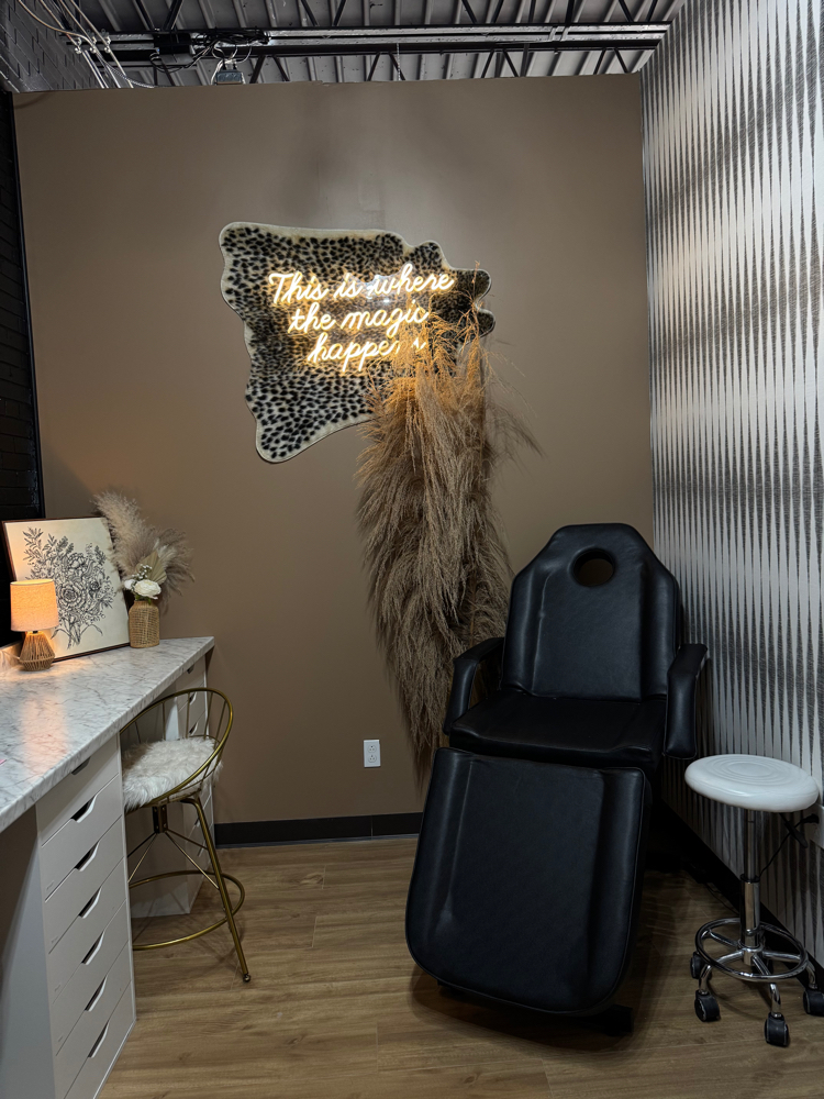 BOOK THE POP-UP SUITE