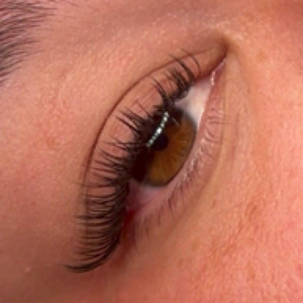 Classic Lash Extensions at han does lashes in Indianapolis, IN