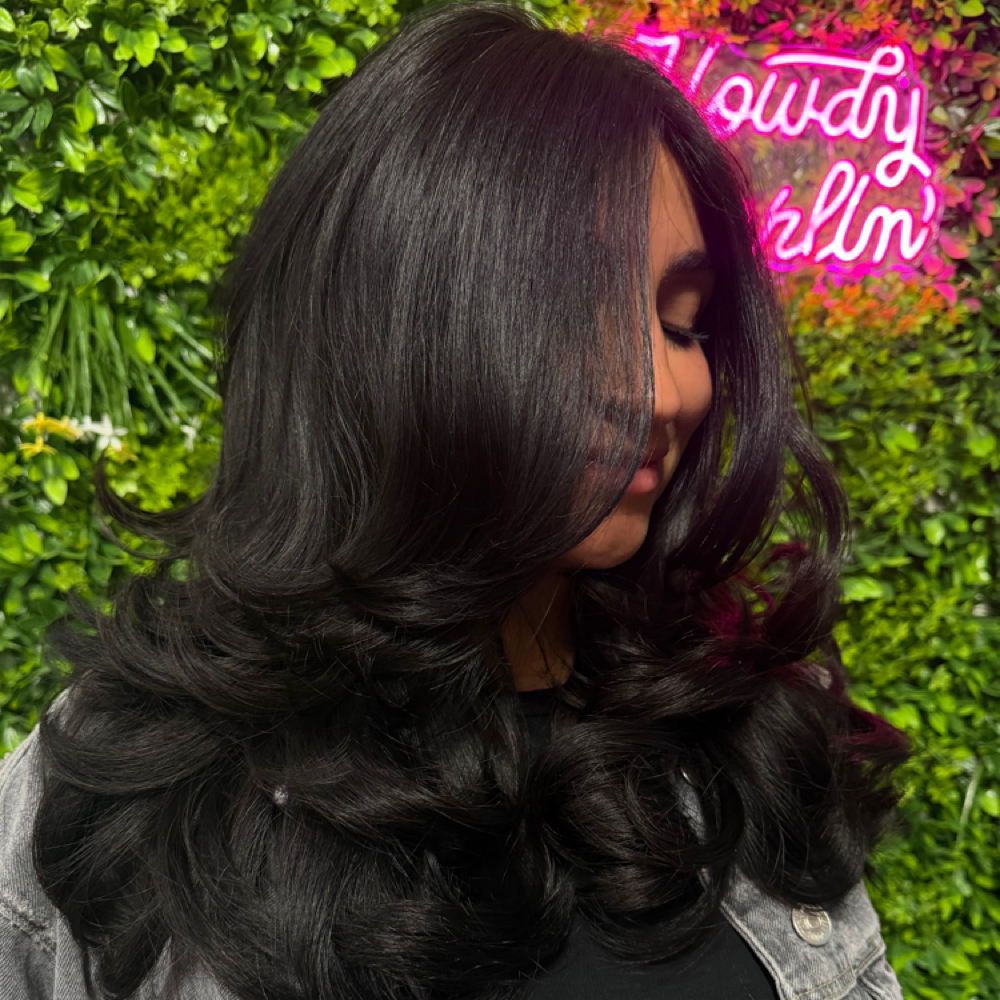 Blowouts at Desert MUAH Studio. in Lancaster, CA