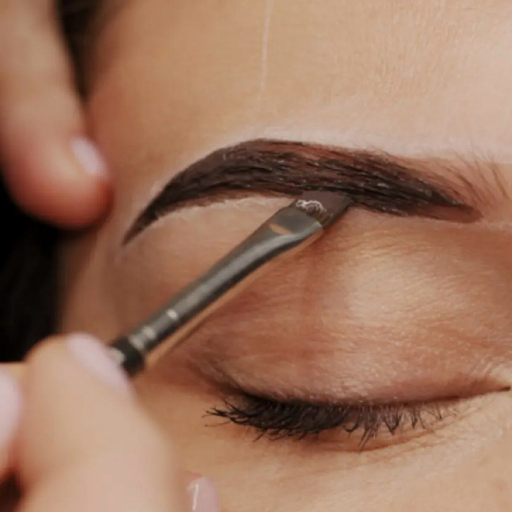 Brow waxing and tinting at Wink Lash Studio in memphis, TN