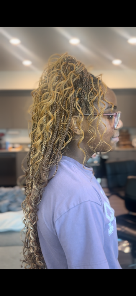 Medium Boho Knotless Braids