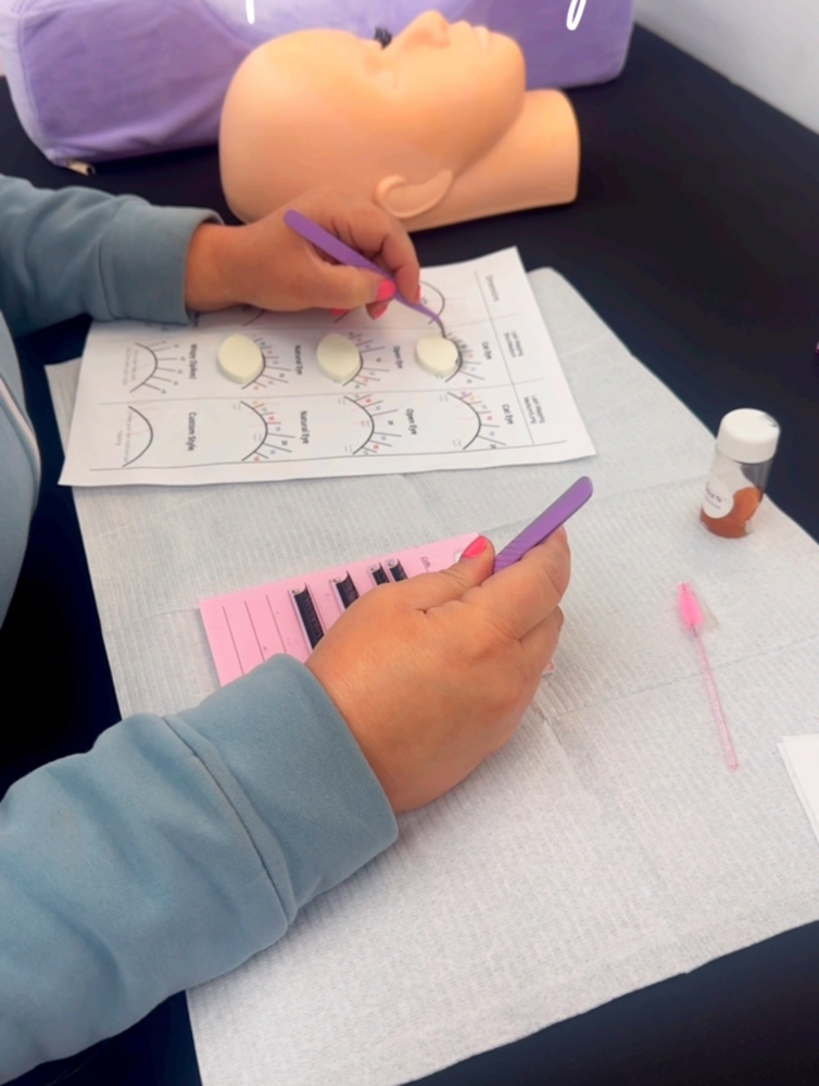 1:1 Lash Class