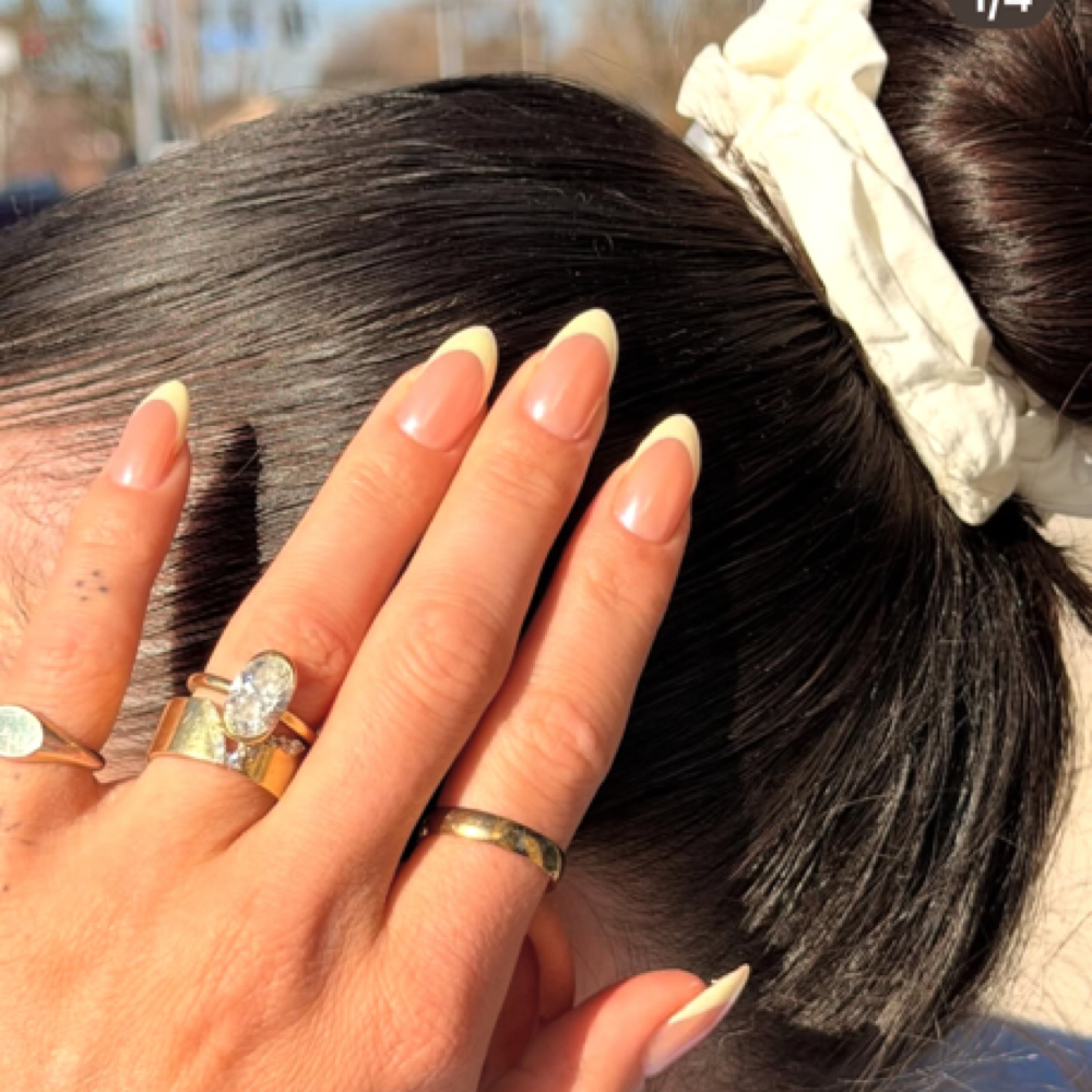 Minimal Design Structured Mani/Fill at The Suite May in Kokomo, IN