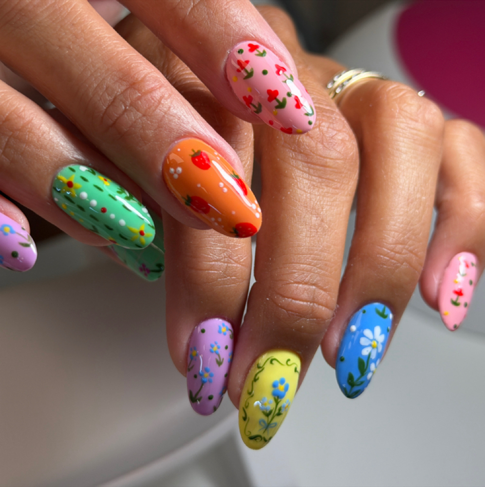 Customized Nai Art (10 Nails) at VONĀ Private Studio in Wichita, KS