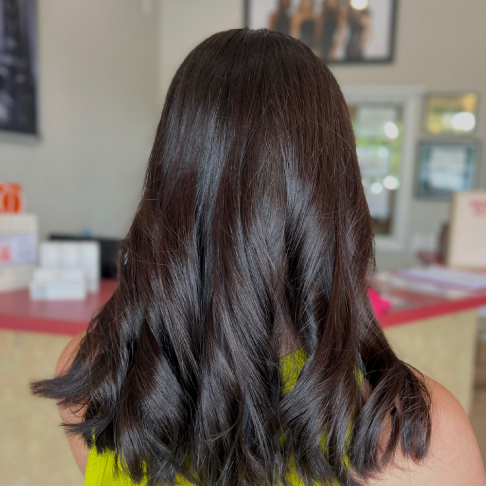 Root Retouch at Theblondebarbiee in Alma, MI