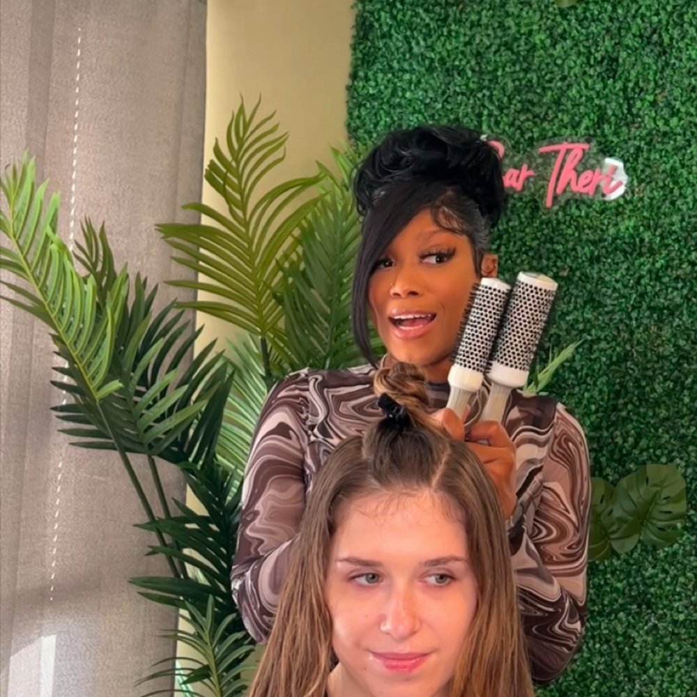 1:1 Roundbrush Blowout Class at Blink n Blow Salon in Atlanta, GA