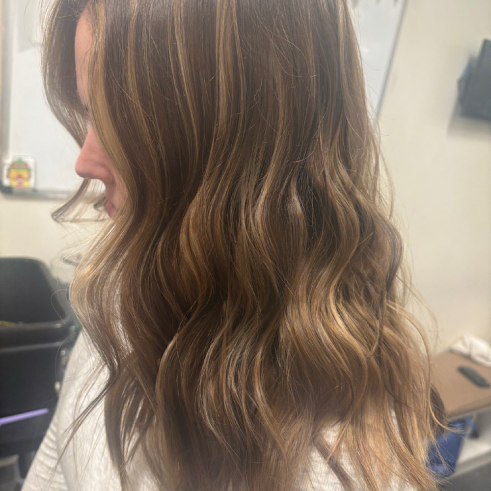 Full Highlight at Beauty by Kate in Goldsboro, NC