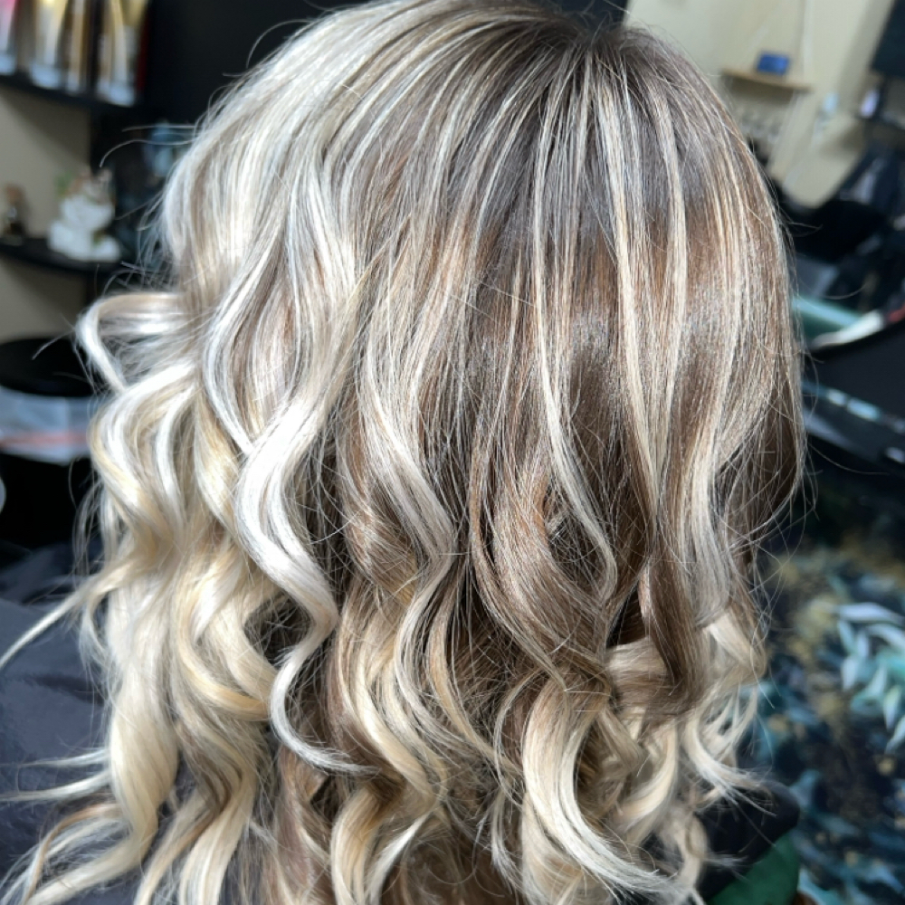 Full Highlight With Base Color at Ritual Esthetics & Beauty LLC in winchester, VA