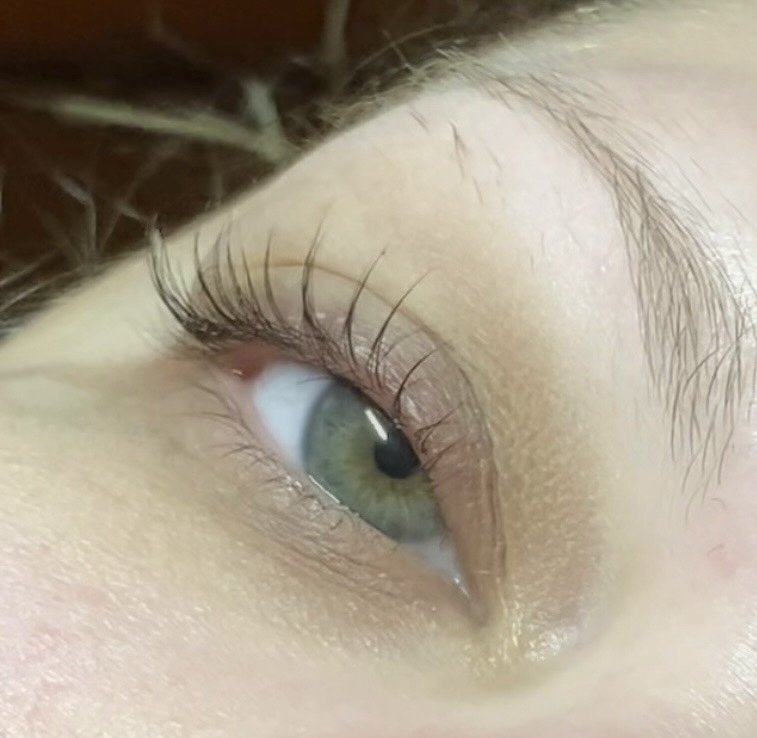 Lash lift + Tint