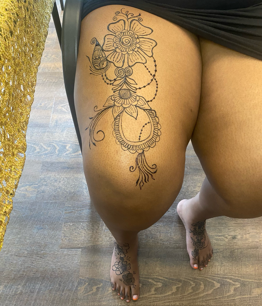 Thigh Henna Tatoo