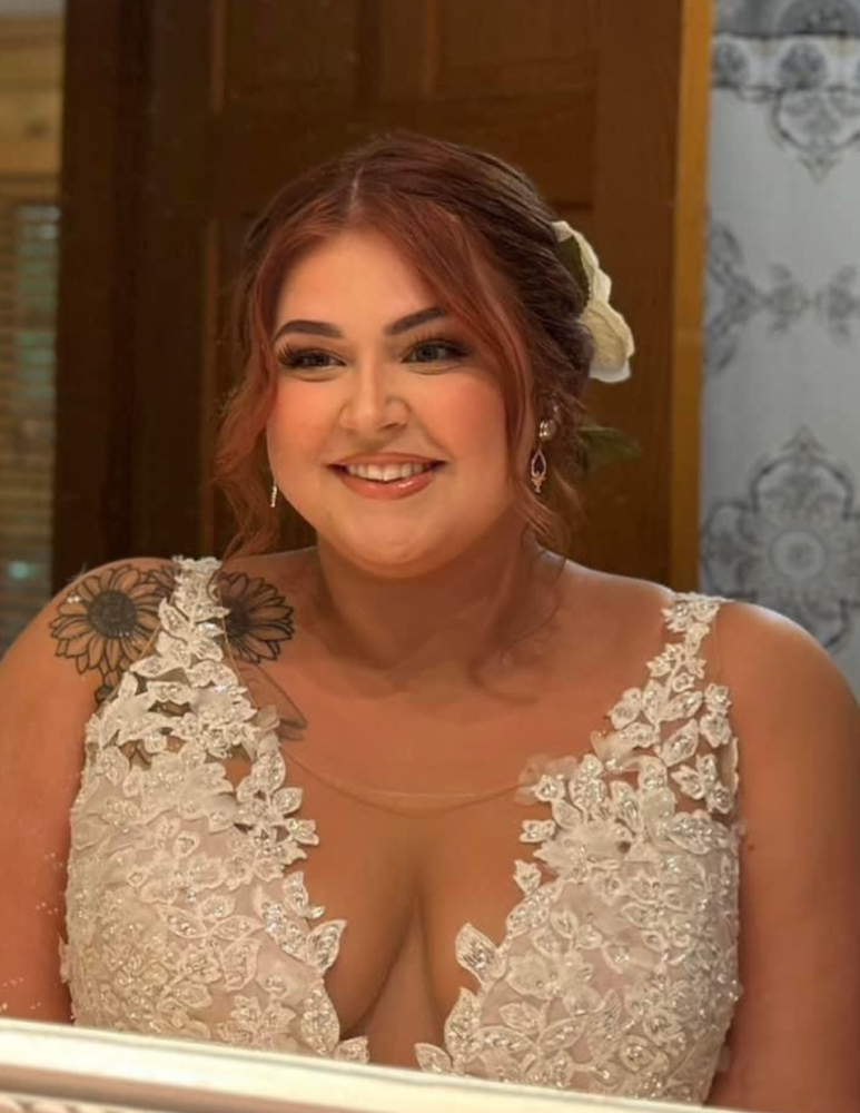 CLEAN MAKEUP at Hairstylist Jaime in Worcester, MA