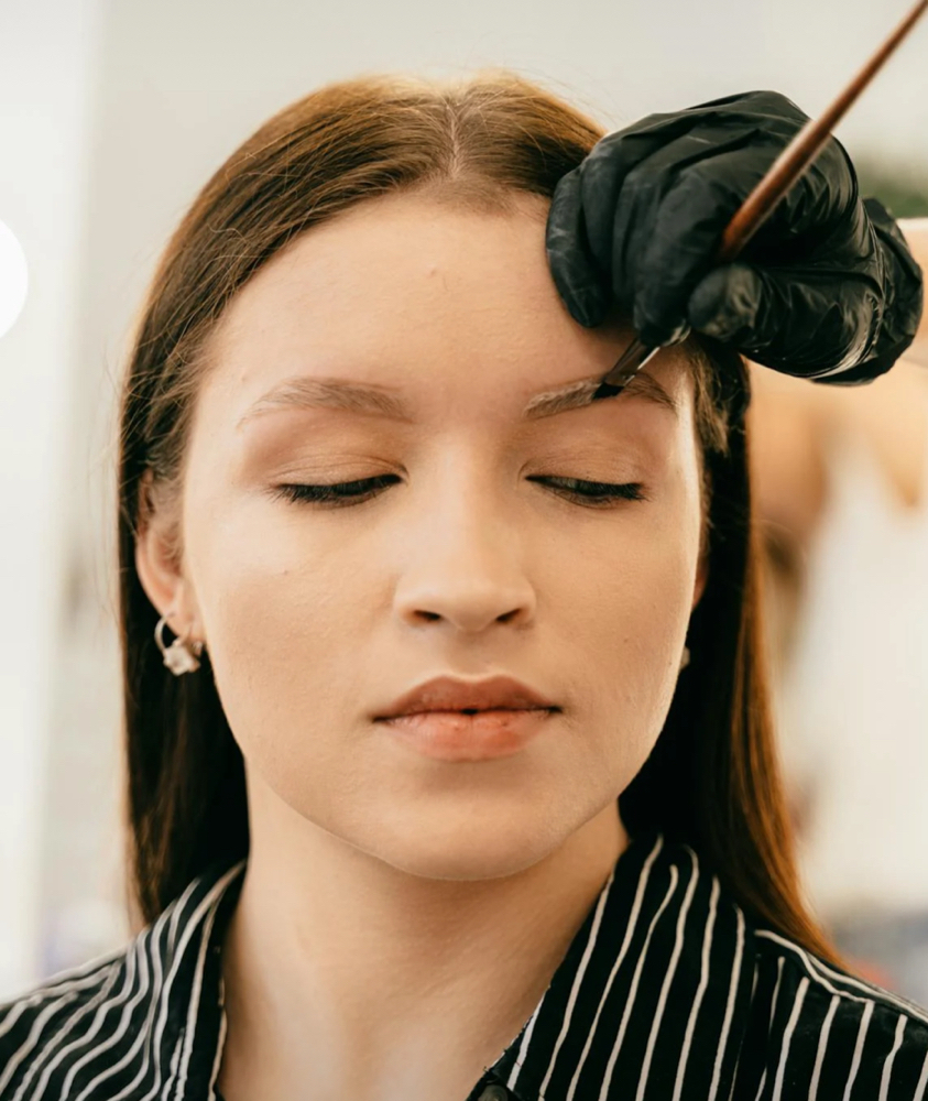 Brow Lamination & Tint