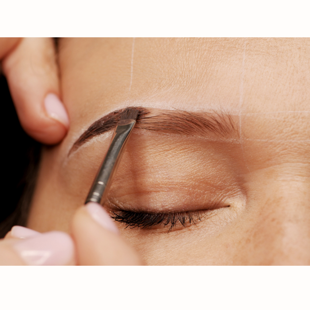 Brow tint & Shaping