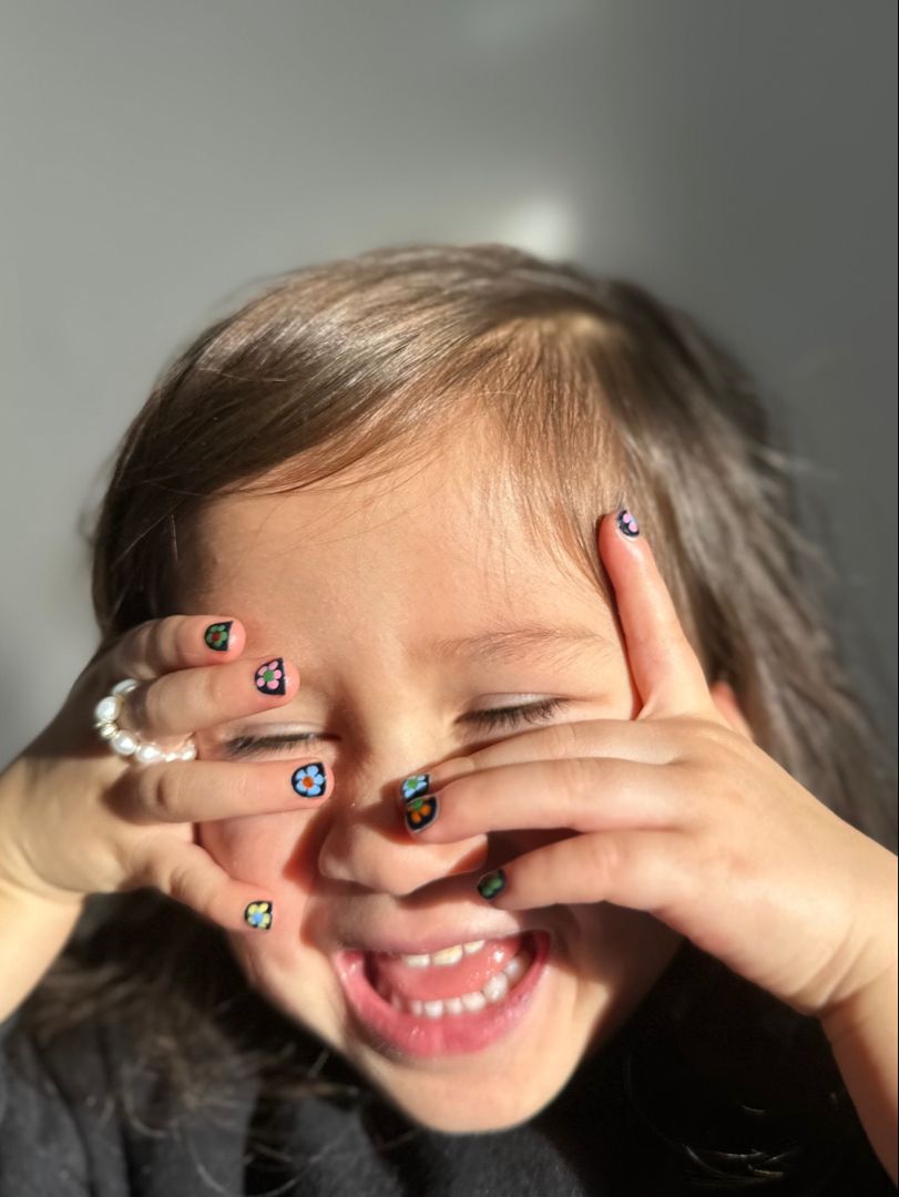 Mini Magic Mani 🔮