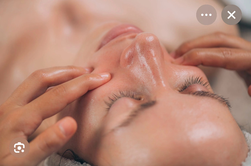Introductory Classic Facial at Blooms & Beauty Esthetics INC in Orlando, FL