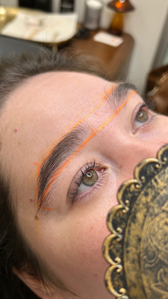 Brow Shaping Maintenance