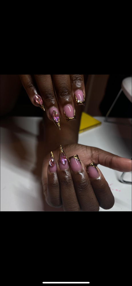 Braider Nails