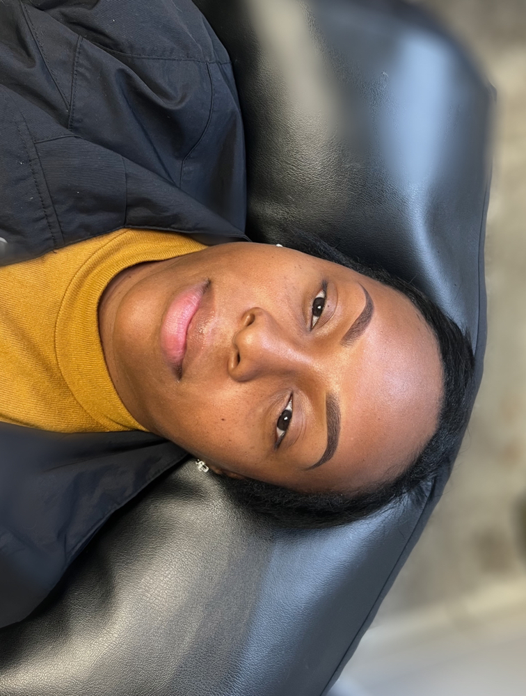 Powder Brow + Color correction