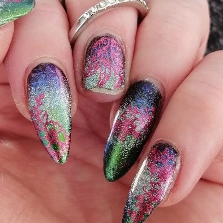 Nail Repair at Emerald Salon in Harrisonville, MO