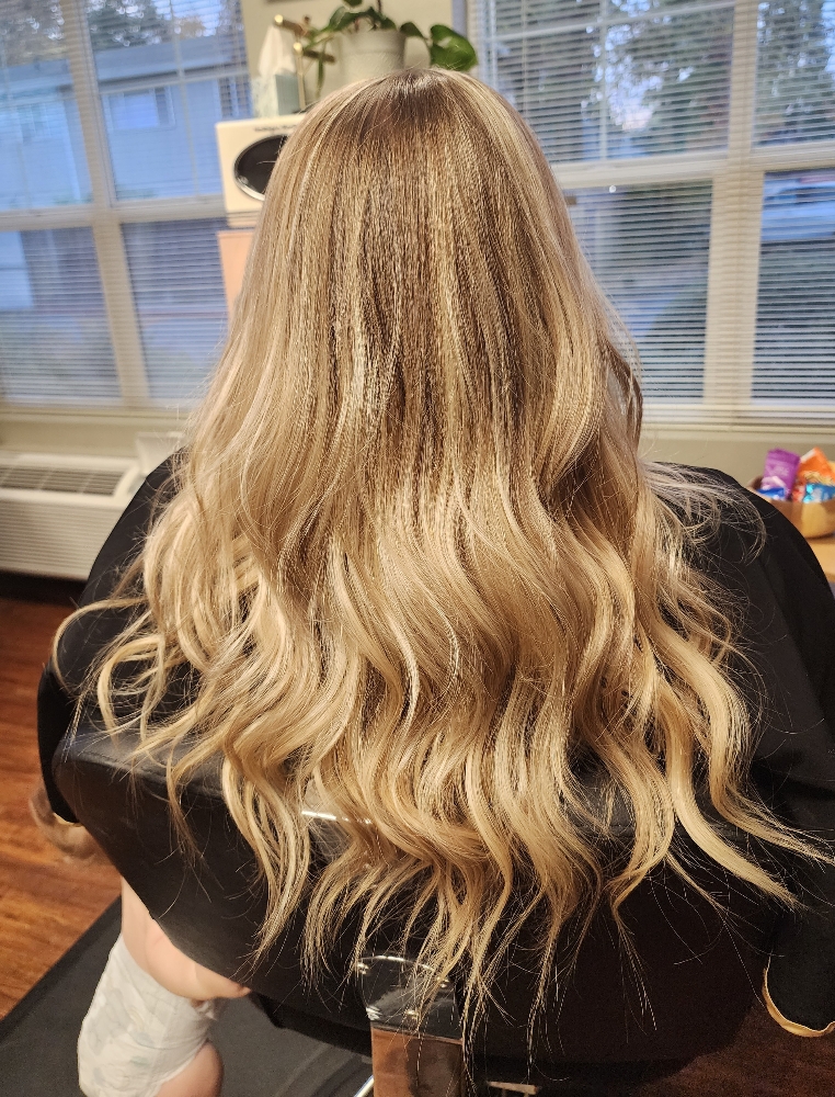 Women's Blow-Dry