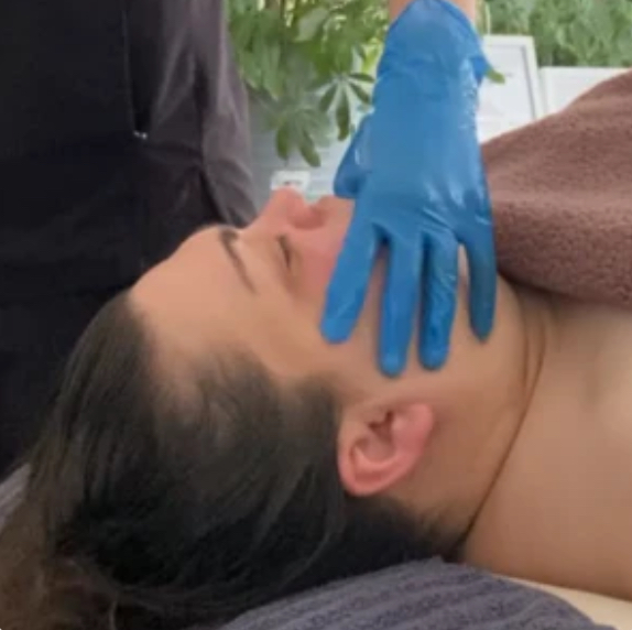 Lymphatic Drainage + Buccal Massage