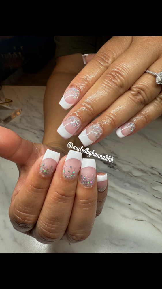 < Three Week Acrylic Fill