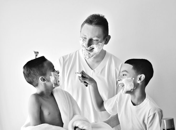 Padre + 2 niños at B For Men in PR., PR