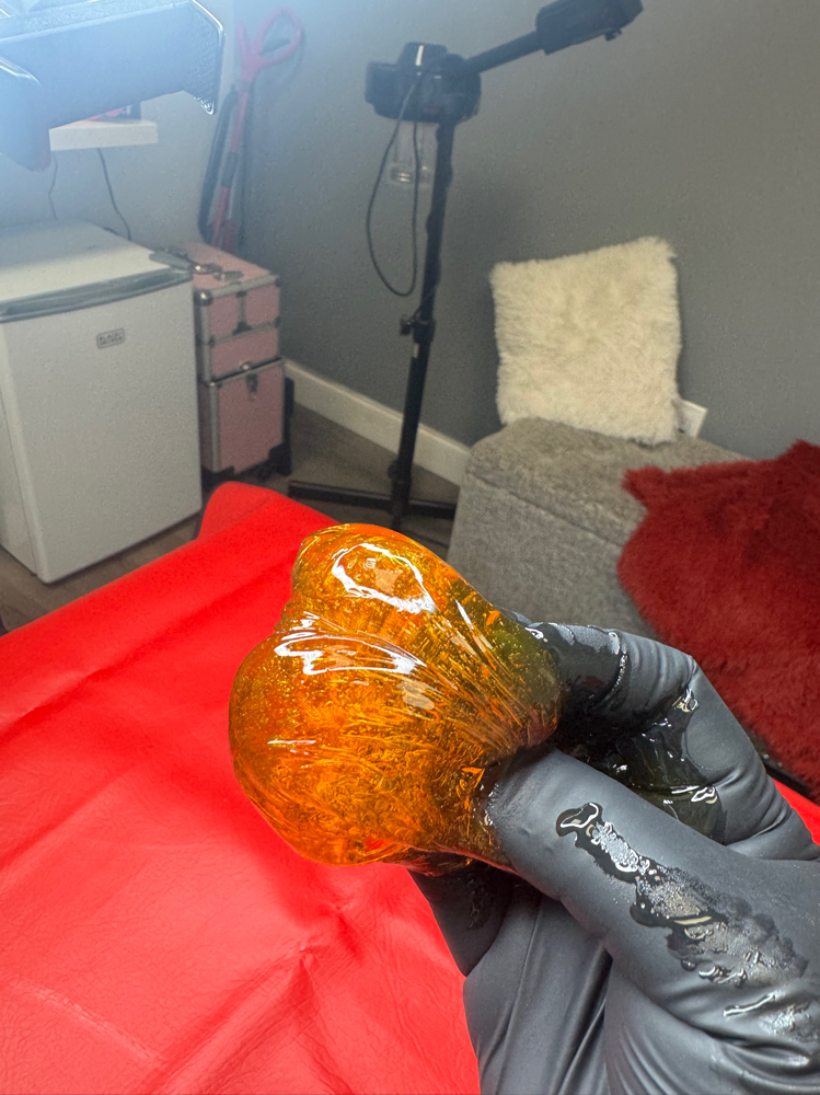 Cheeks Sugaring