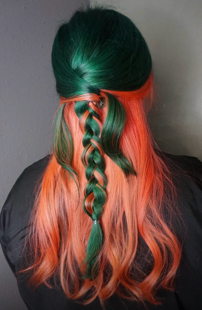 Vivids Full Double Process Color and Blowdry