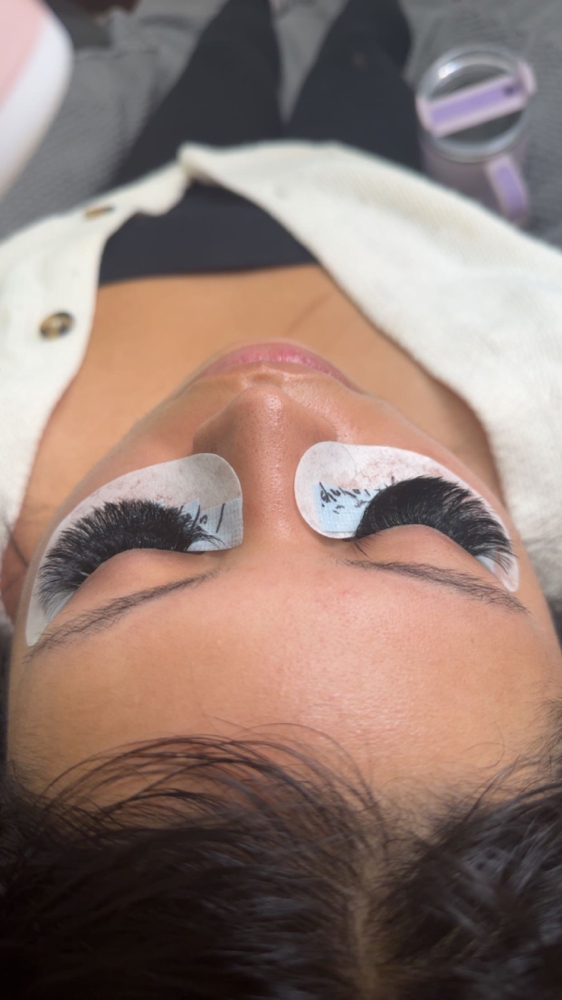 Mega Volume Eyelash Extensions