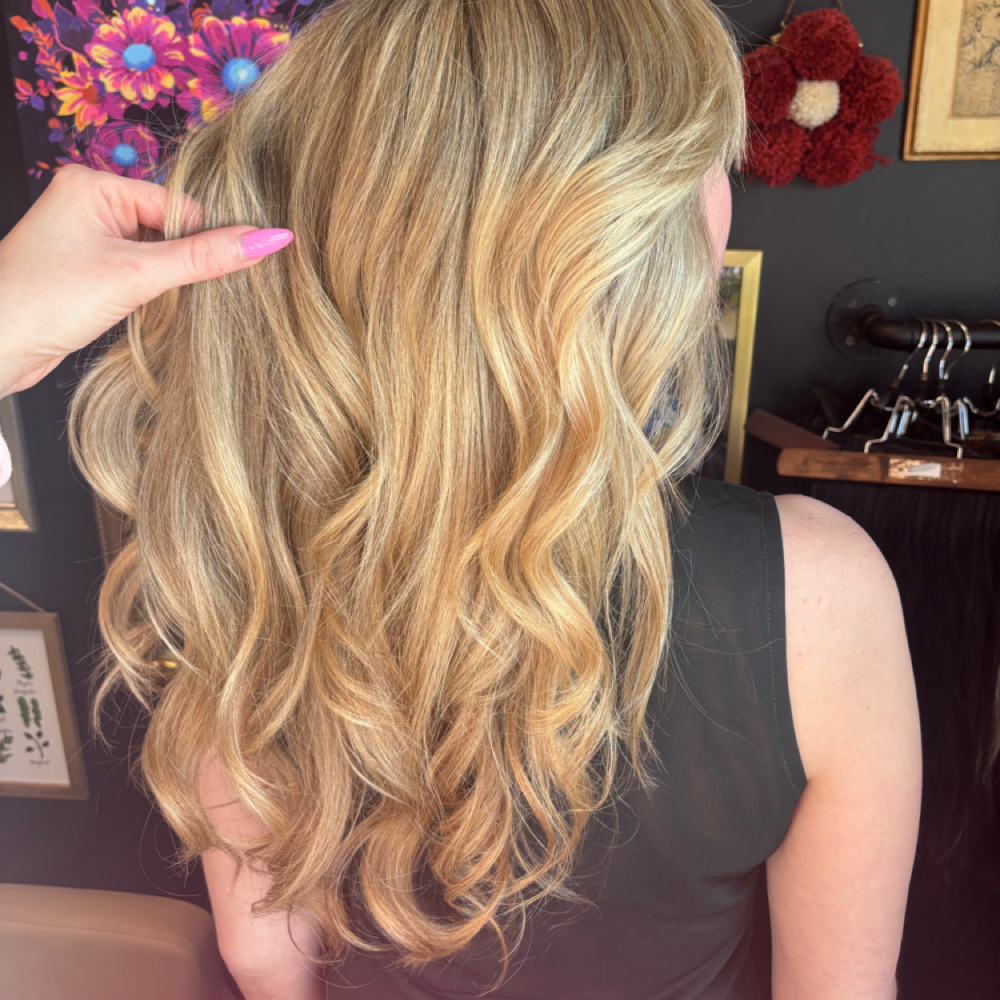 Deluxe Haircut at Mane Apothecary LLC in Carmel, IN