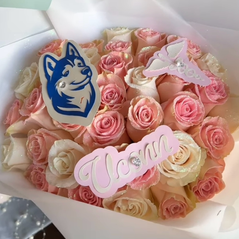 Medium Bouquet (30-36 Roses)