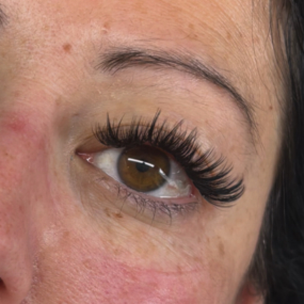 Whispy Full Set at WAY OUT WEST AESTHETIC SUITES in Lebanon, OH