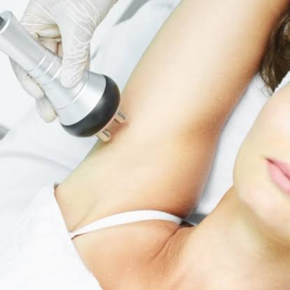 Arm Contouring (Upper Arms) at Dynamic Shears in Bolingbrook, IL