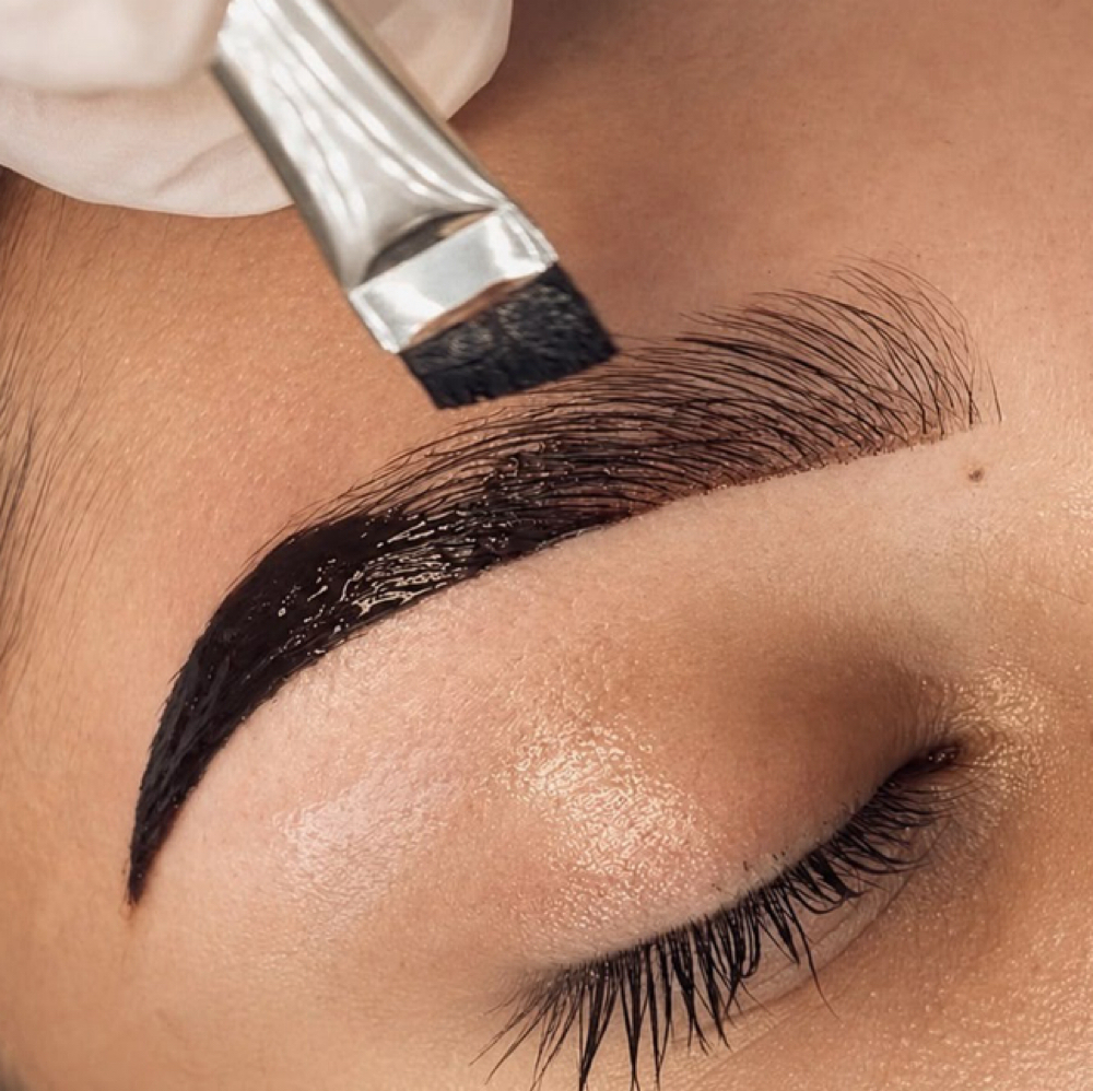 Brow wax & Brow Stain at Blu Topaz Esthetics in Aurora, IL