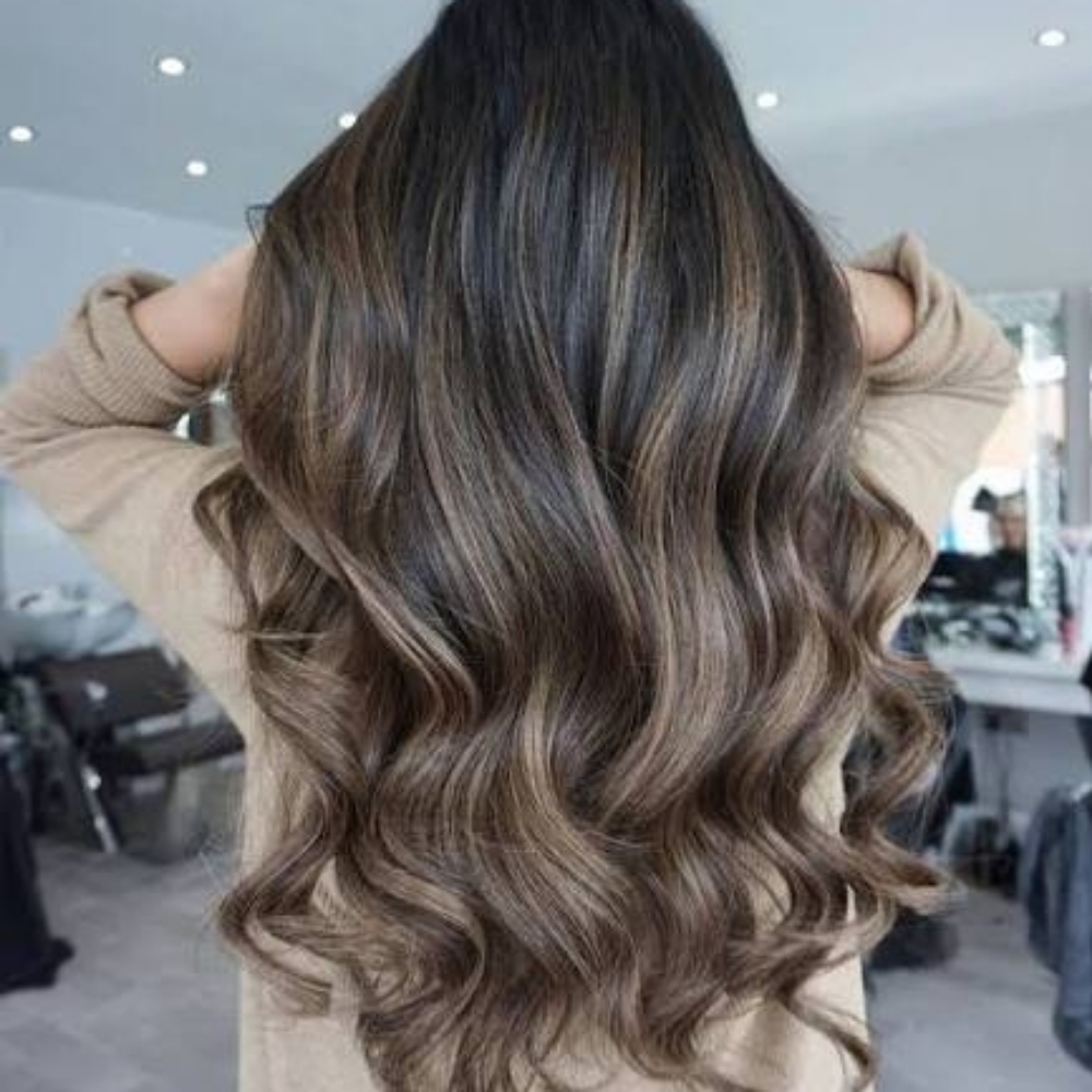 Extensions Install at Sagrado Salon and Skin in Richland, WA