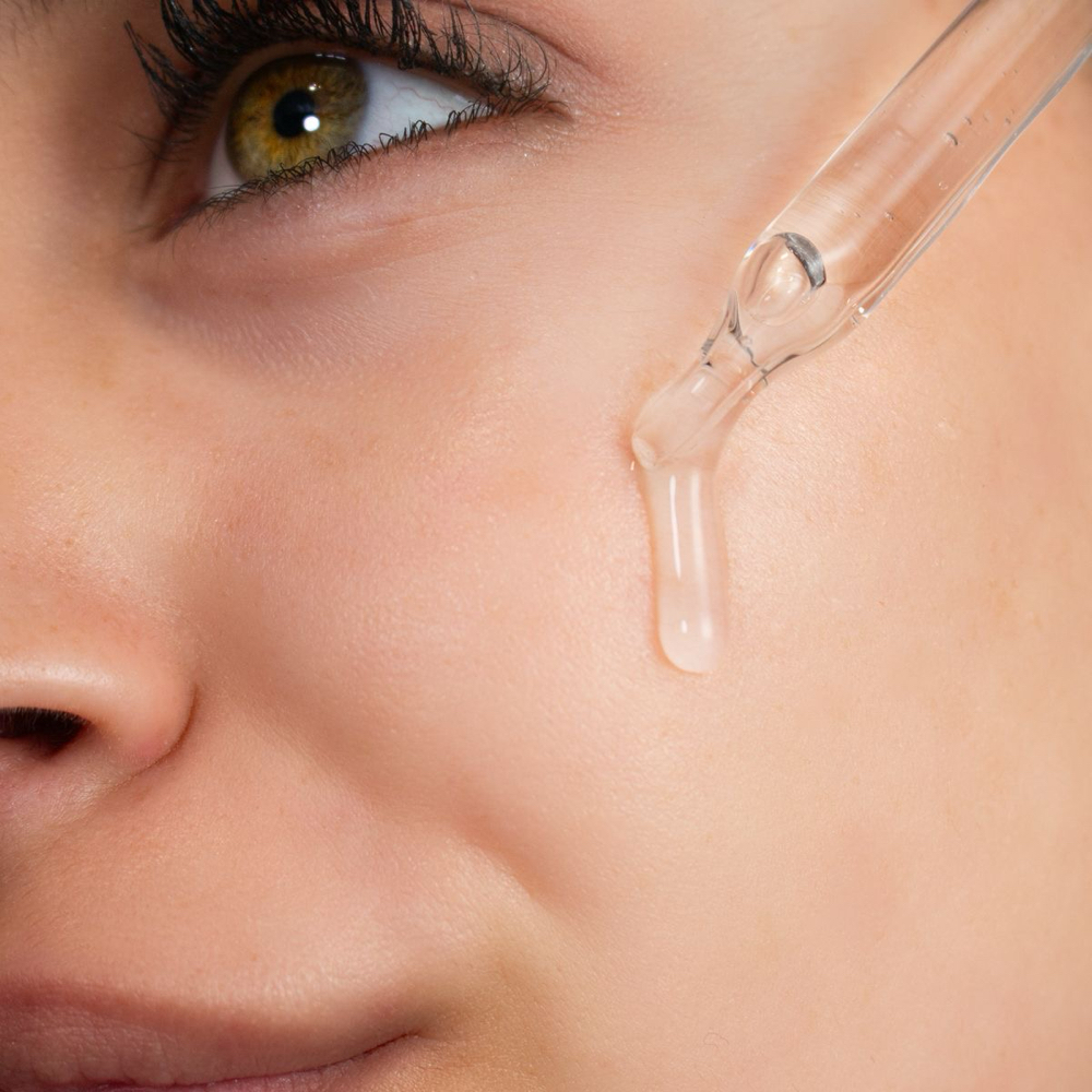 Hyluronic Glow Facial