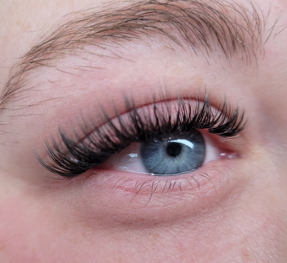 1 Month UNLIMITED Cluster Lashes