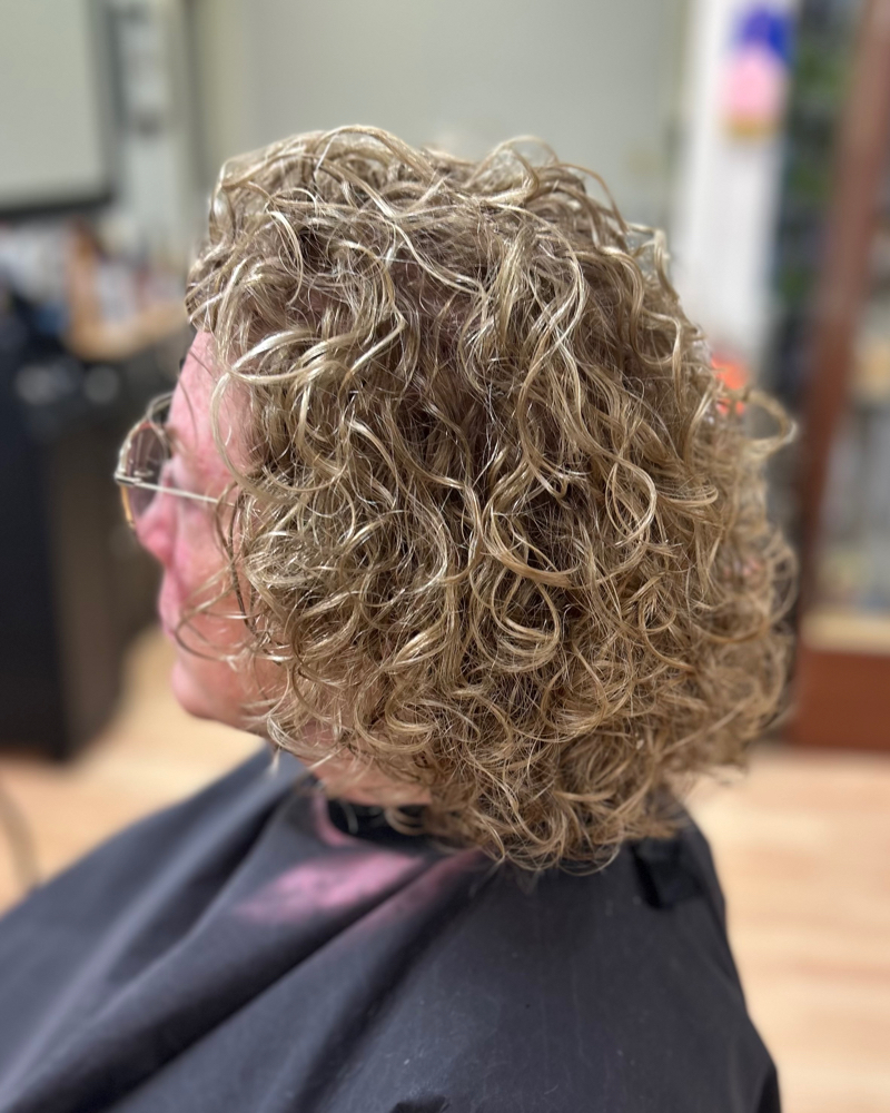 Maria's Curly Cut