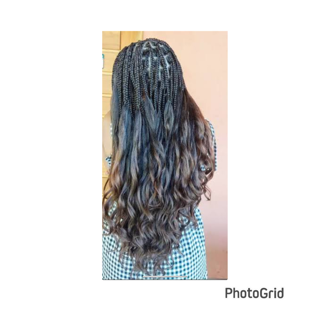 French Curl at NAY HAIR BRAIDING in Springhill, FL