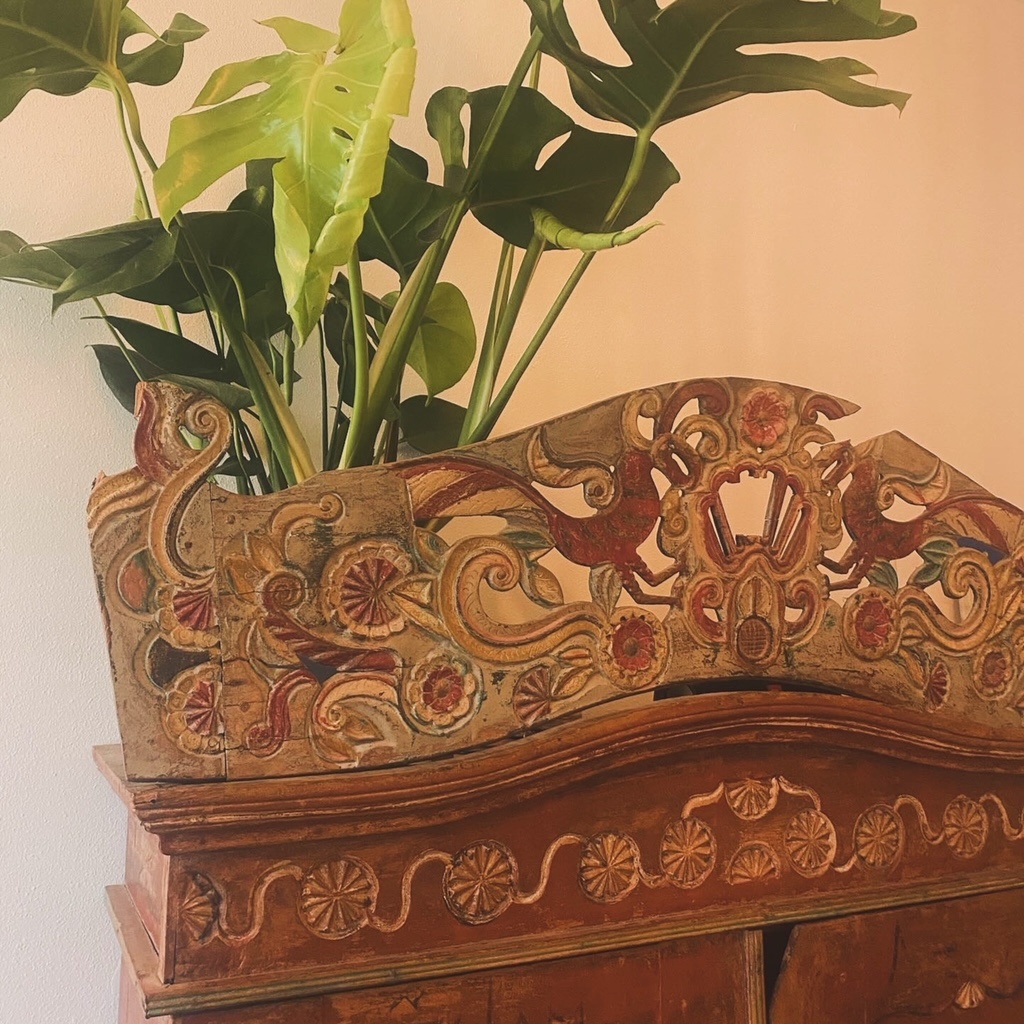 Bindi Shirodhara at ENZI JONES | A Deeper Beauty in Portland, OR