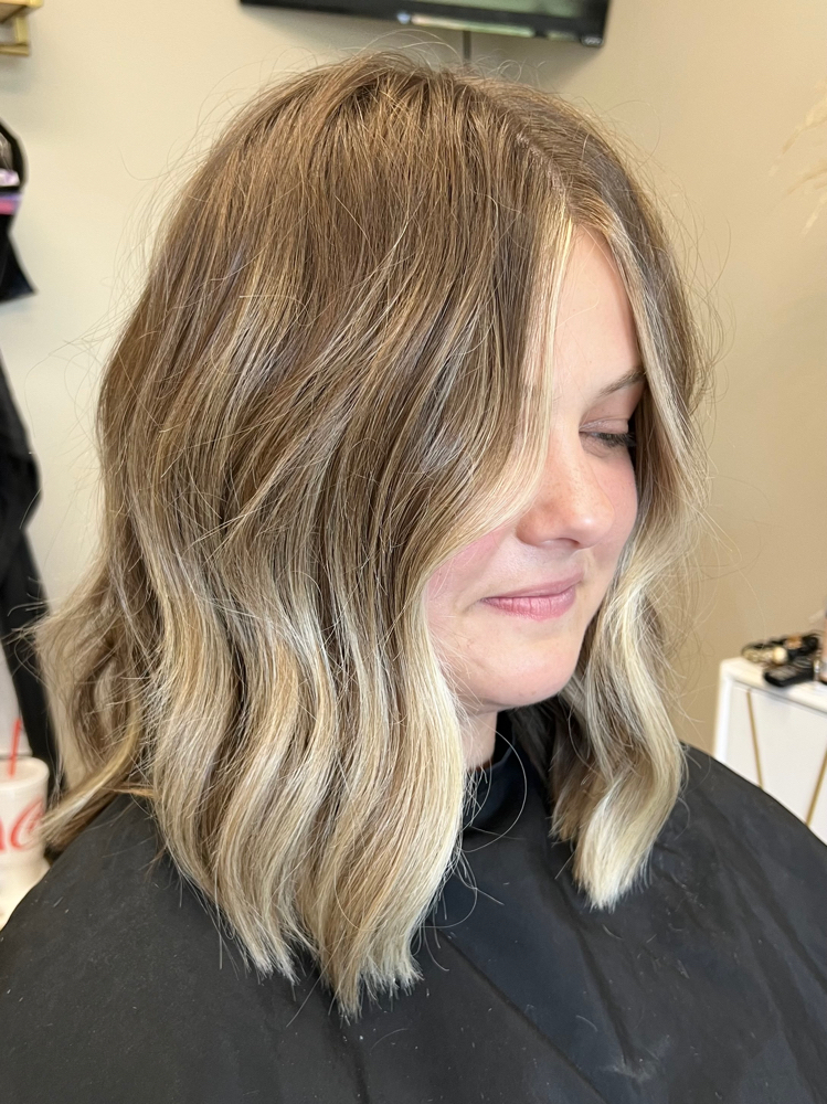 Shampoo/Blowout/Style