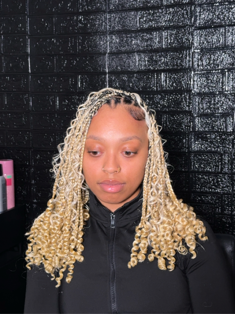 Smedium Boho Bob Knotless Braids