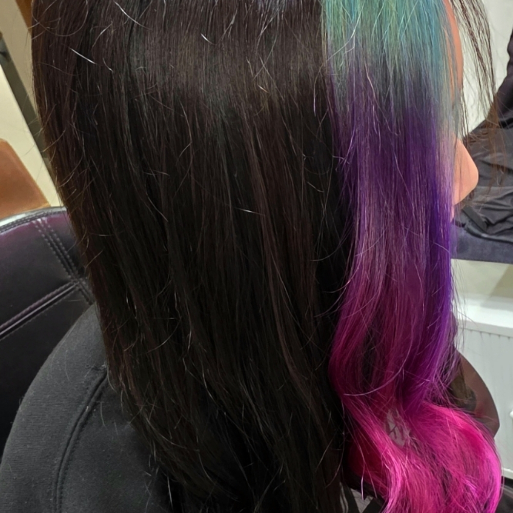 Vivid Peak A Boo at Sassy Chic / Solo Salon in Fond du Lac, WI