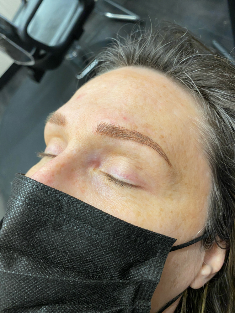 Microblading Eyebrows