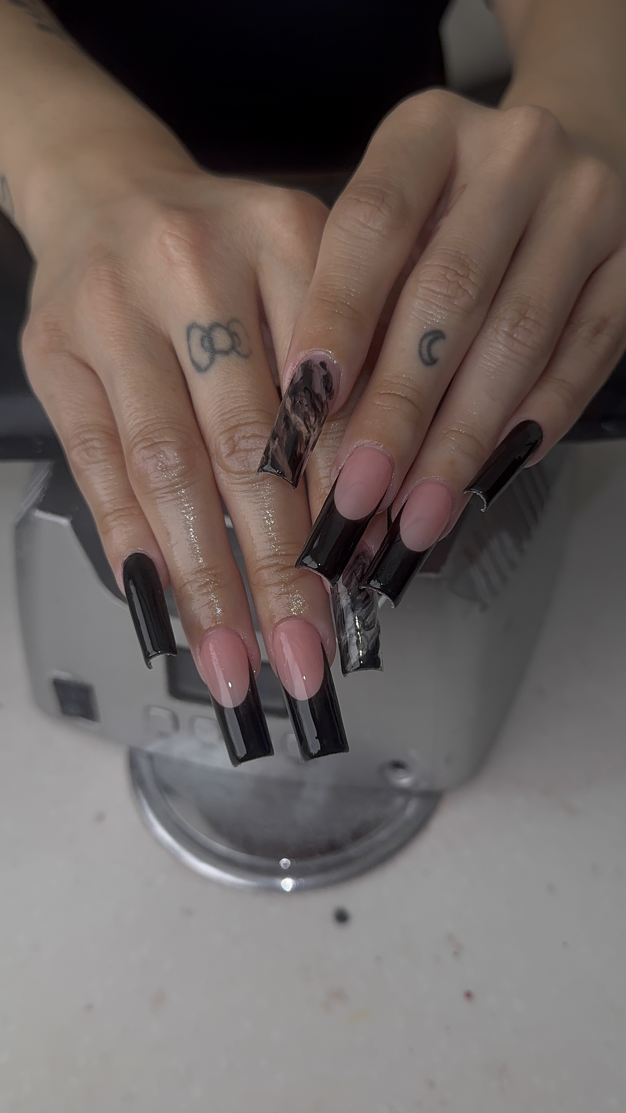 ADD LIGHT/MEDIUM Designs at Heavenlynails in Sylmar, CA