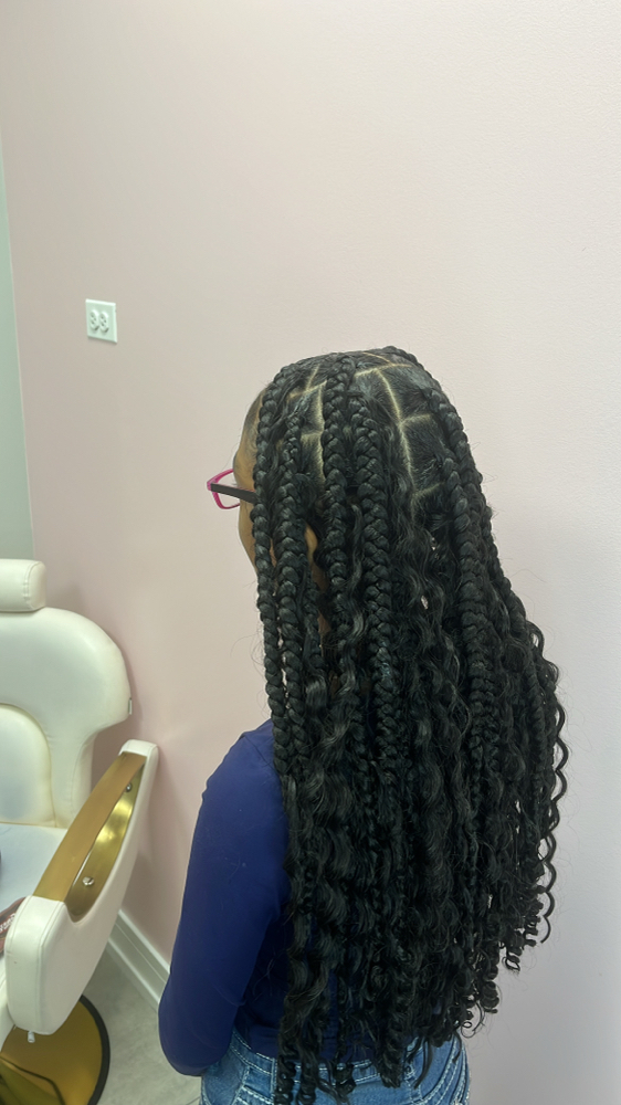 Large BOHO Knotless at Luxuryybraidsbyshar in Homewood, IL