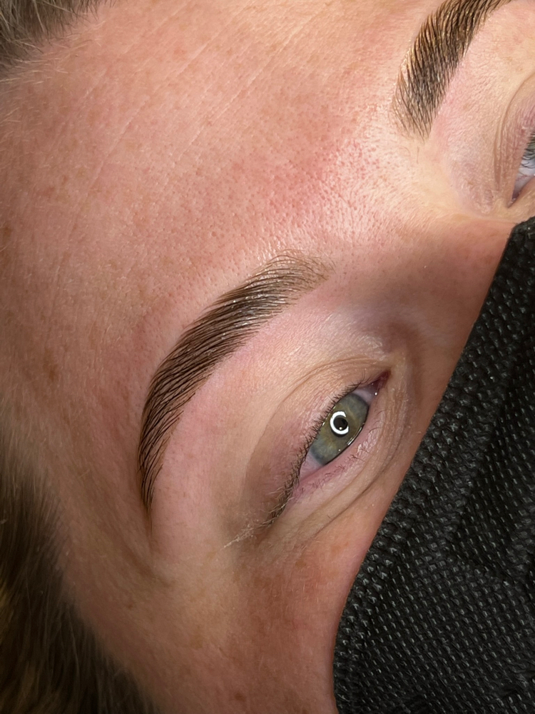 Brow Lamination & Hybrid Dye